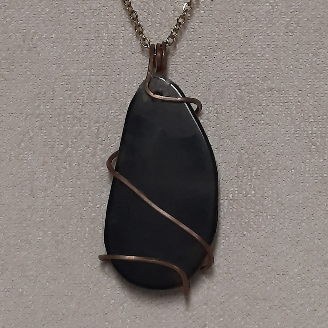 Dark Slice, Easy Living (Copper-Wrapped Agate Slice Pendant)