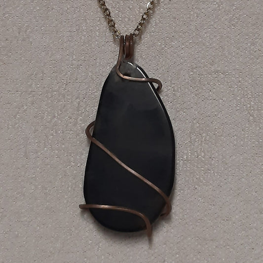 Dark Slice, Easy Living (Copper-Wrapped Agate Slice Pendant)